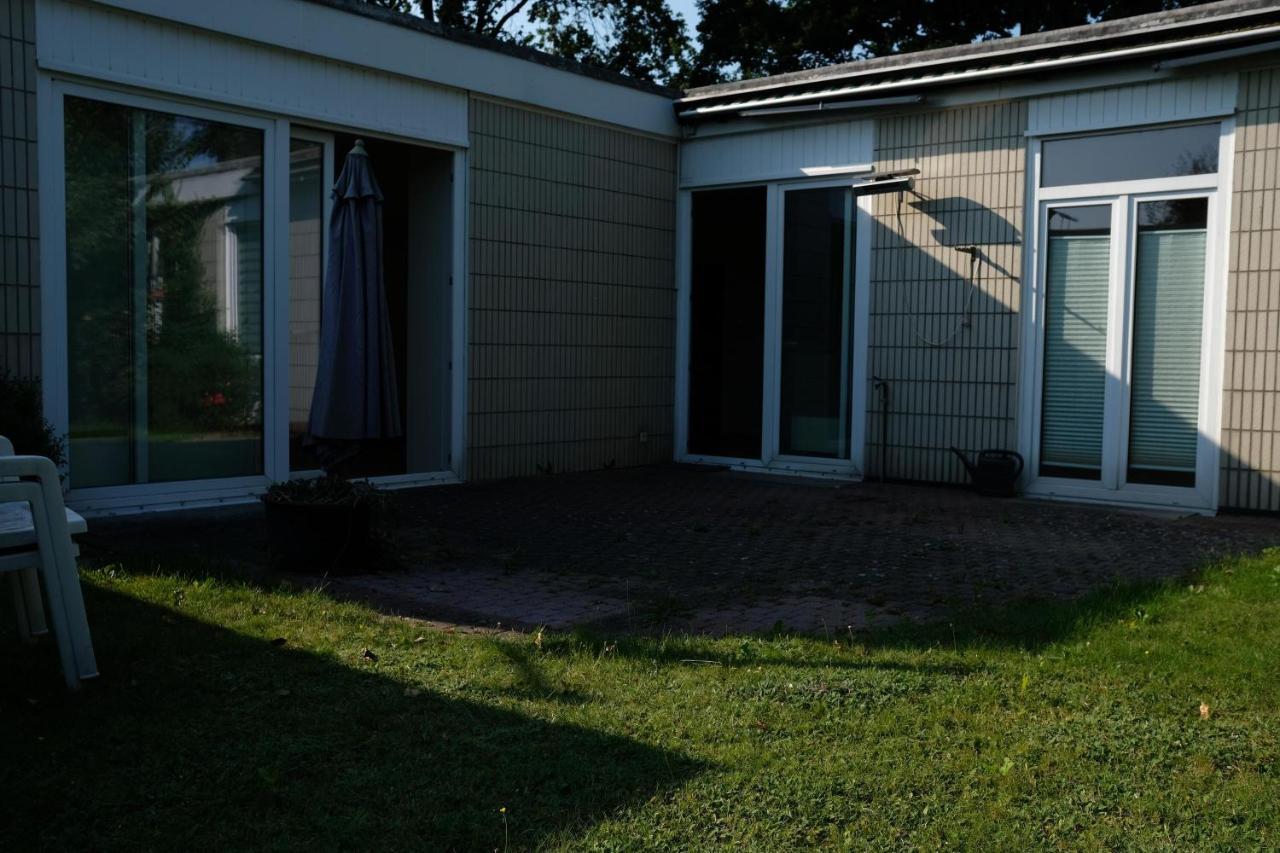 Ruhiges Haus Mit Privatem Garten Halstenbek Exterior foto